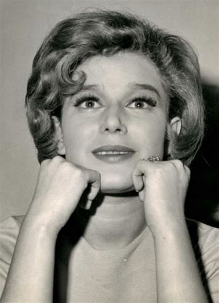 Irma Lozano biografía, edad, altura, esposa, net worth, familia