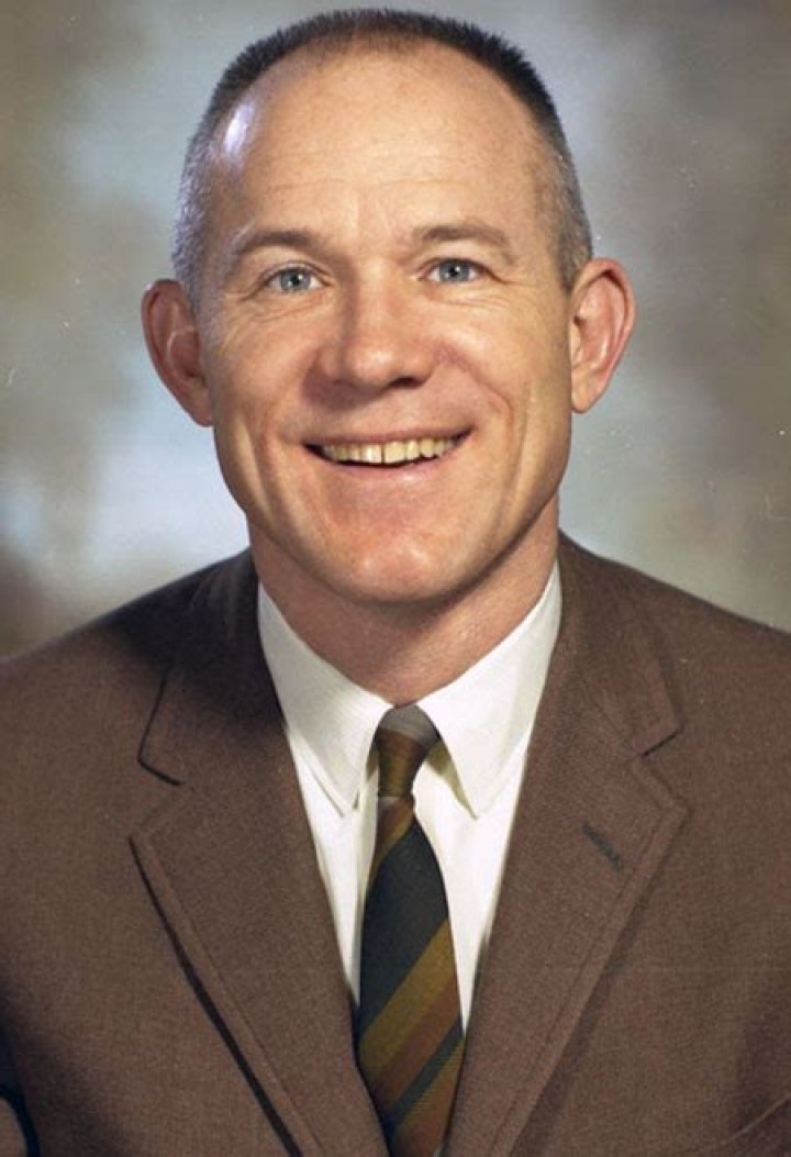 Joel Pritchard Biography, Age, Height, Wife, Net Worth and Family