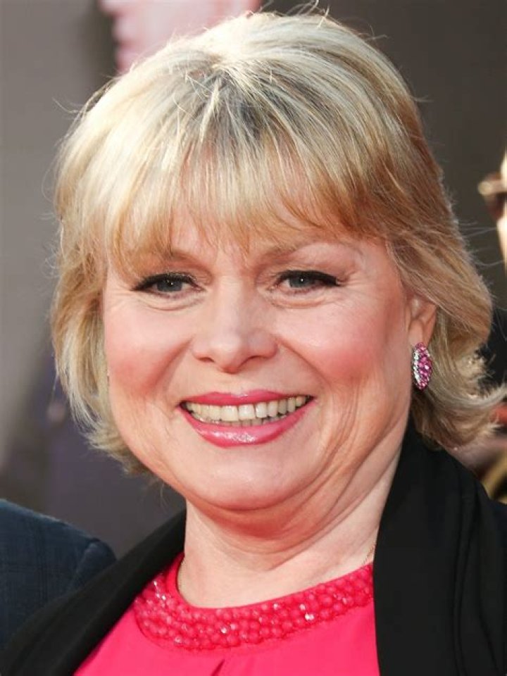 Julie Dawn Cole Biography, Age, Height, Husband, Net Worth, Family