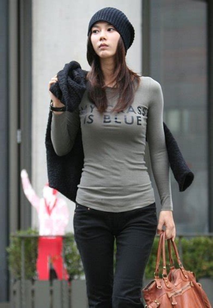 Kim In-seo Biography, Age, Height, Husband, Net Worth, Family