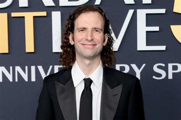 Kyle Mooney biografía, edad, altura, esposo, net worth, familia