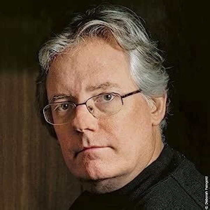 Lincoln Child Biography, Age, Height, Wife, Net Worth, Family