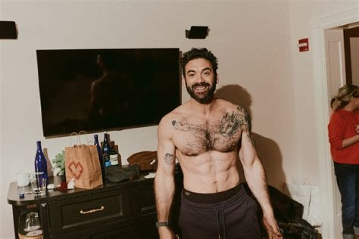 Morgan Spector Biography, Age, Height, Wife, Net Worth, Family